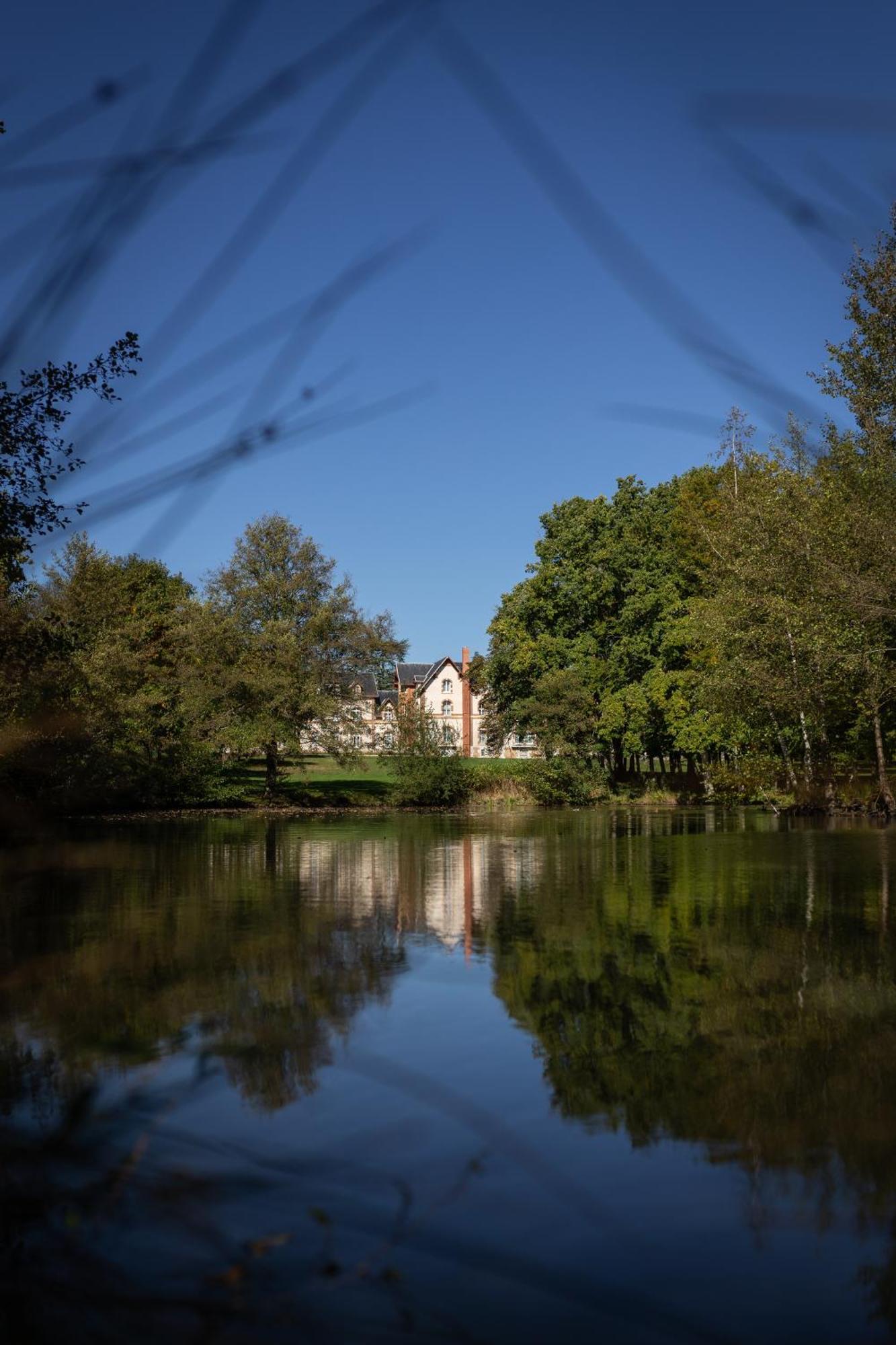 Hotel-Restaurant Domaine De La Grande Garenne Neuvy-sur-Barangeon Kültér fotó