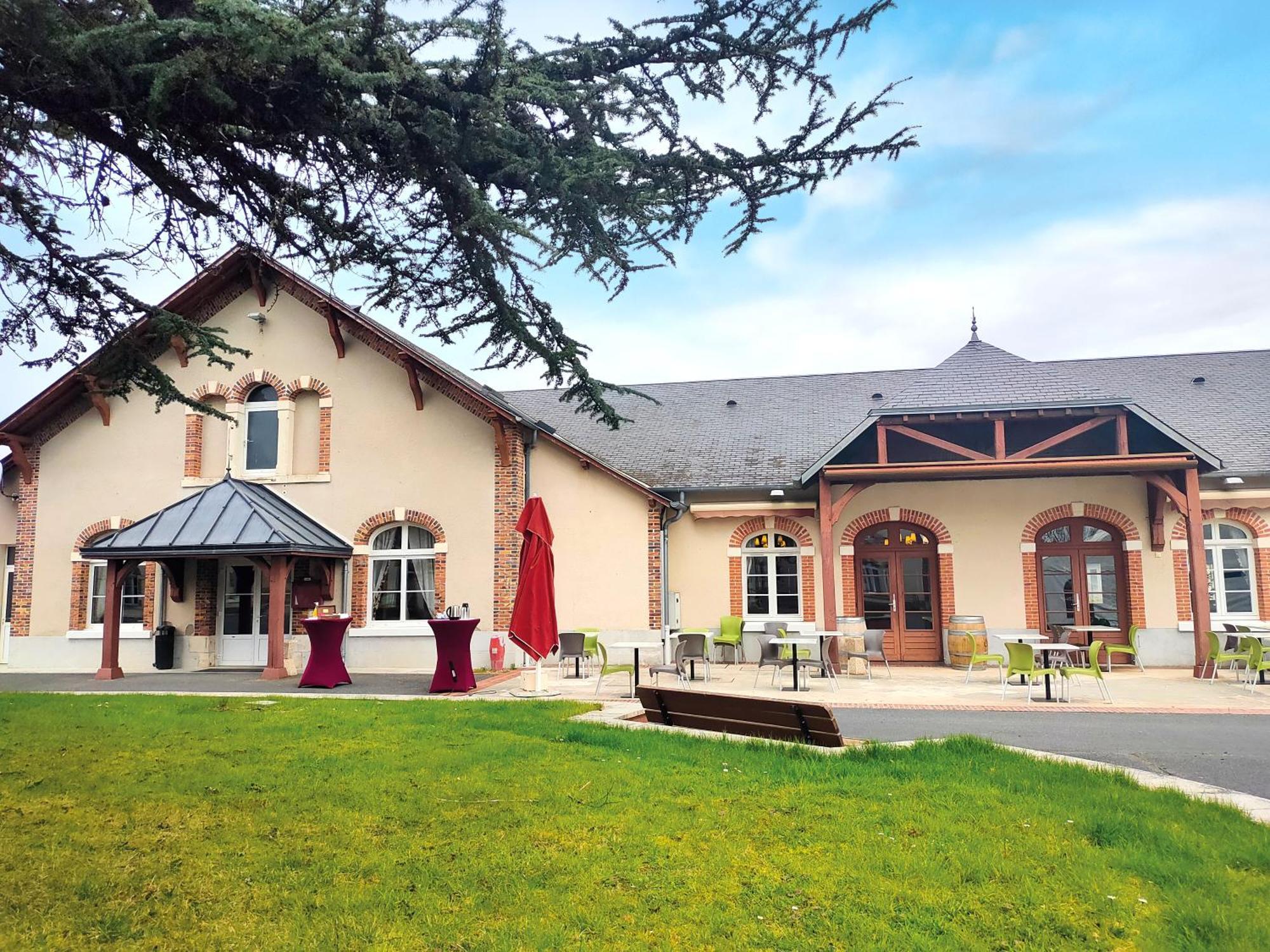Hotel-Restaurant Domaine De La Grande Garenne Neuvy-sur-Barangeon Kültér fotó